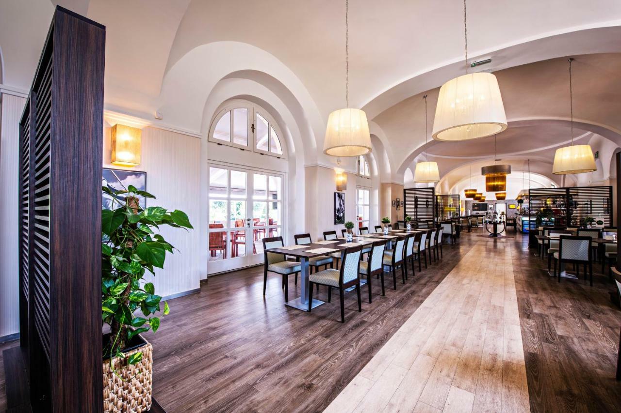 Bed and Breakfast Pannonia Golf & Country Club Alcsutdoboz Exterior foto